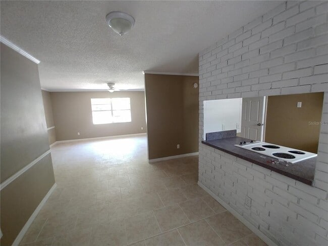 Photo - 190 N Bobwhite Point