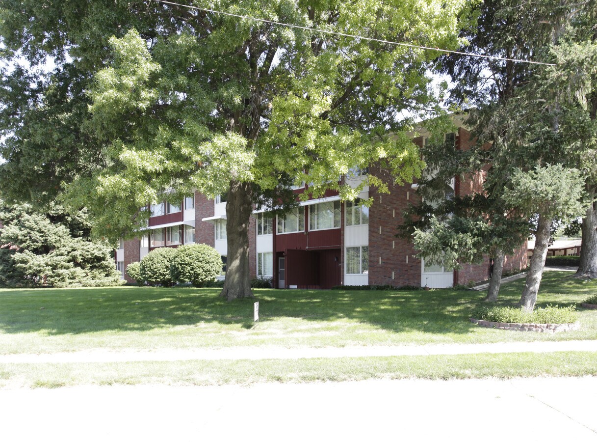 Photo - Walnut Hill Apartments