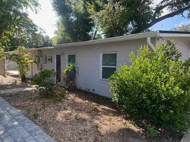 Building Photo - 1802 Lucerne Ter