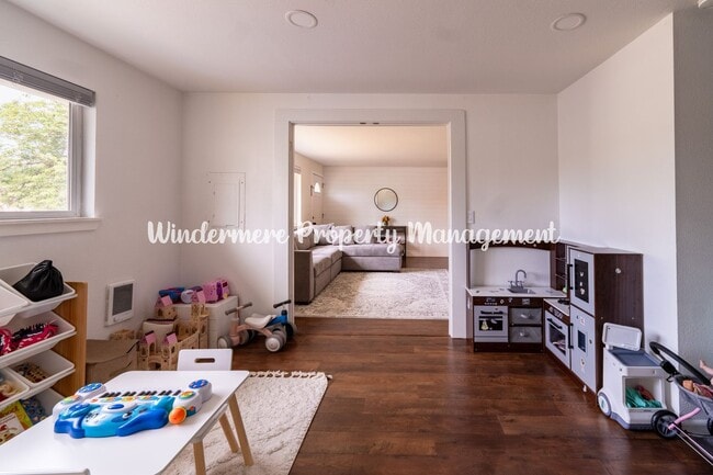 Photo - 11731 Gable Ave SW