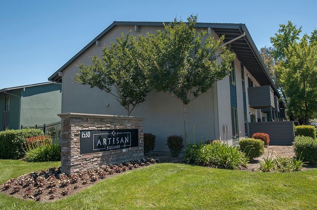 Outdoor Sign - Artisan Square Apartments