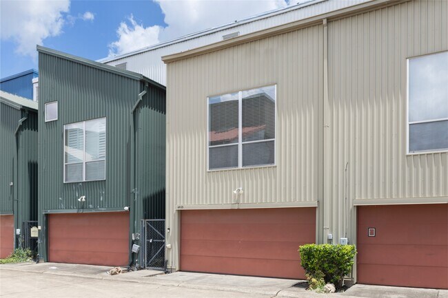 Building Photo - 6935 Yellowstone Way Dr Rental