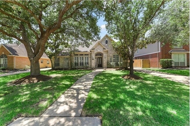 1202 Hathorn Way Dr
