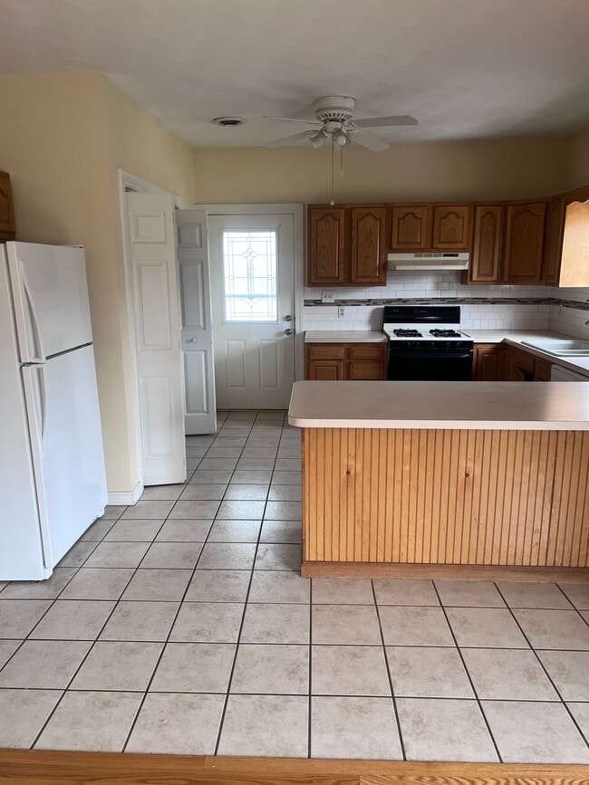 Photo - 929 Avery Ave Unit Apt 1
