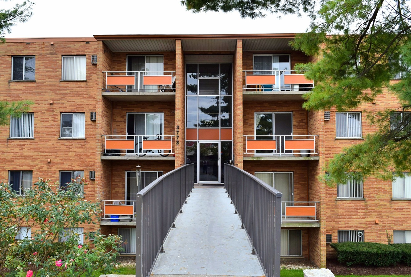Field Terrace - Field Terrace Apartments