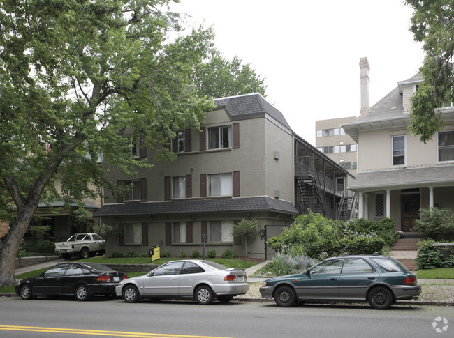 Building Photo - Franklin Flats- Old Rental