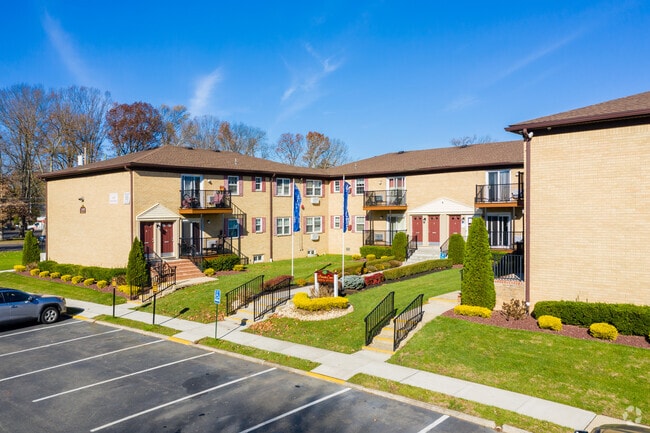 Parkside Court