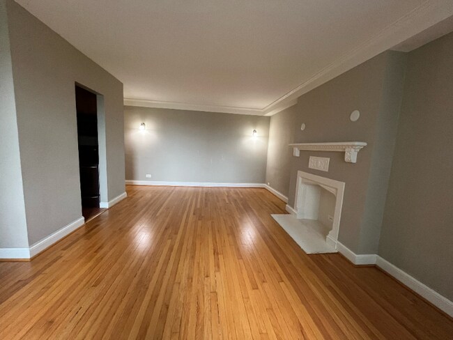 Photo - 15 E Kirby St Unit 715