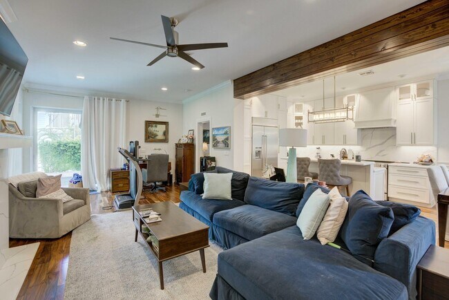 Photo - 504 Xanadu Pl