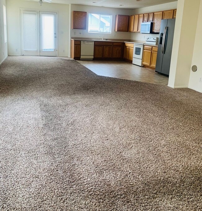 Photo - 3 Bedroom 2 Bathroom Townhome Close to DIA