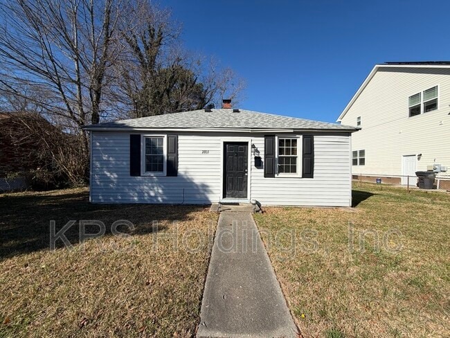 Building Photo - 2803 Rosalee Dr