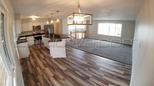 Photo - 2799 27th Ave