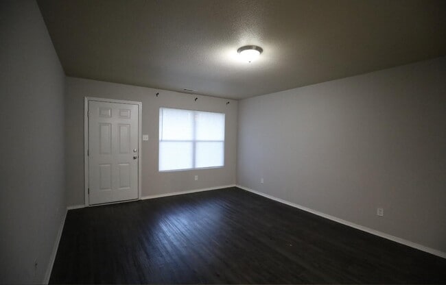 Photo - 3809 Remington Dr