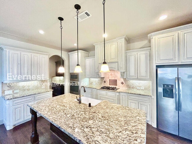 Building Photo - 4417 Villa Dr