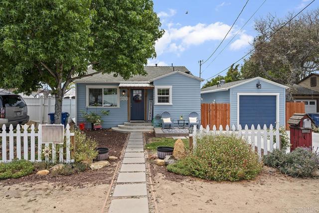 586 Del Mar Ave