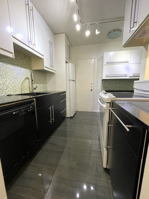 Building Photo - 2824 Briarhurst Dr Unit 15 Rental
