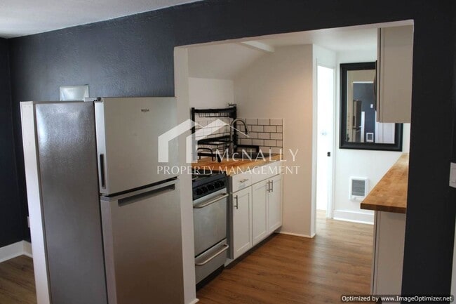 Photo - 505 N L St Unit Studio