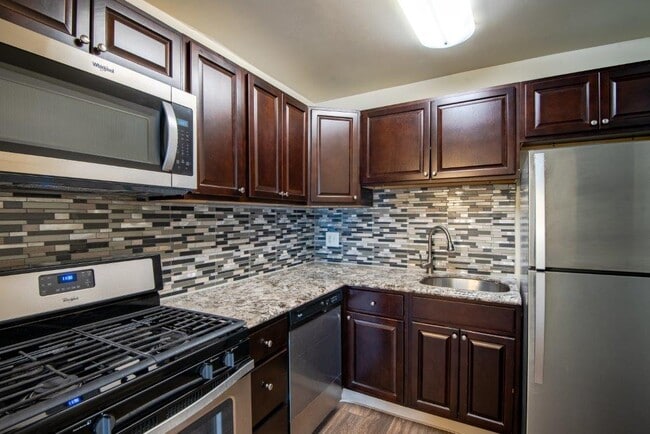 Photo - The Preserve at Owings Crossing Apartment ...