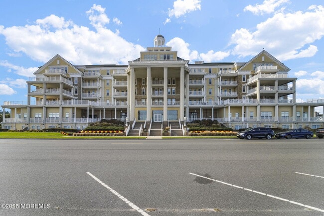 Building Photo - 700 Ocean Ave N