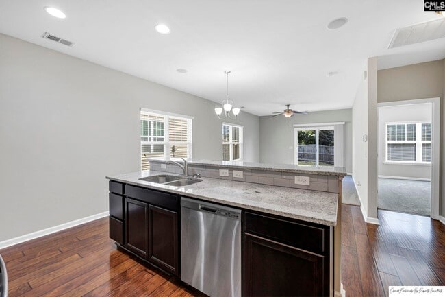 768 Helmsman Ln