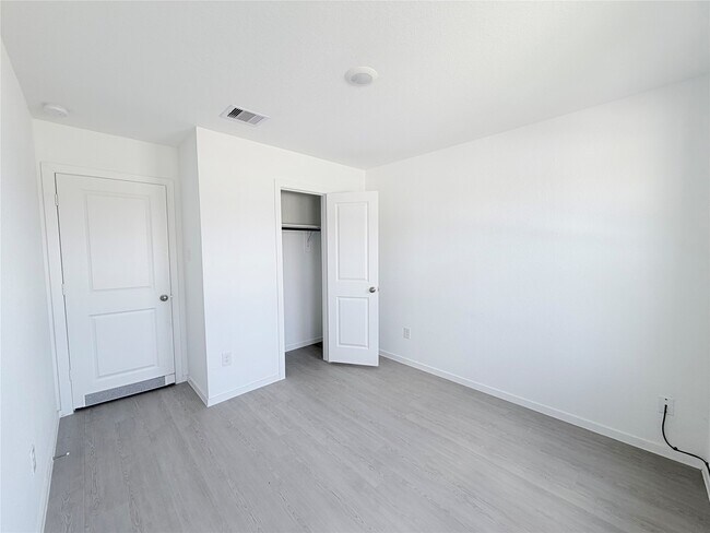 Photo - 26727 Sea Holly Cir