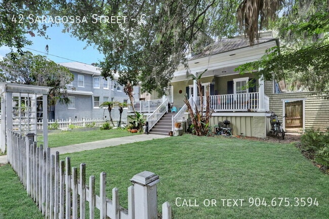 Building Photo - 42 Saragossa St Unit C