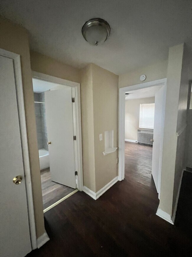 Photo - 129 Glenridge Place Unit Apt 2