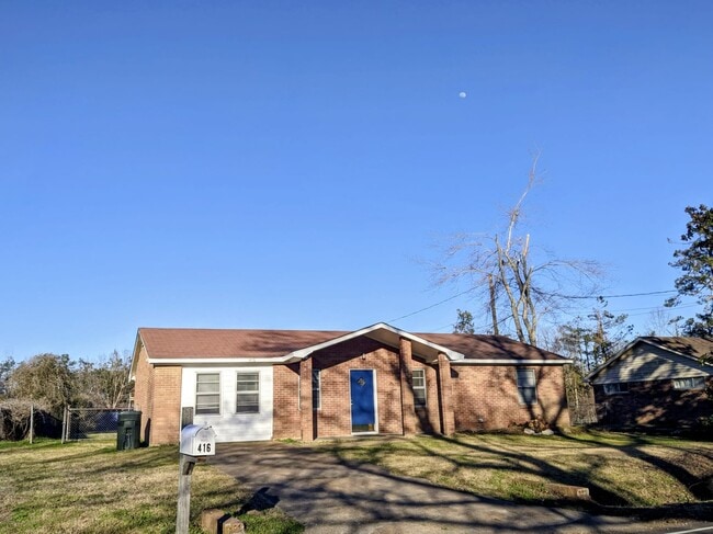 Building Photo - 416 Thacker Loop