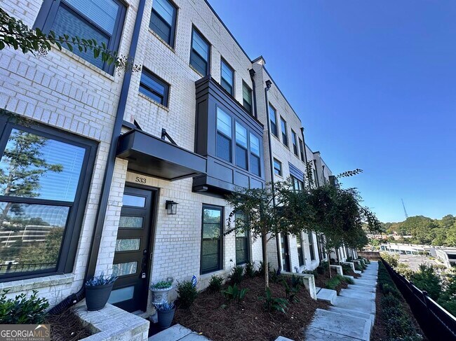 Photo - 533 Whitlox Rd NW