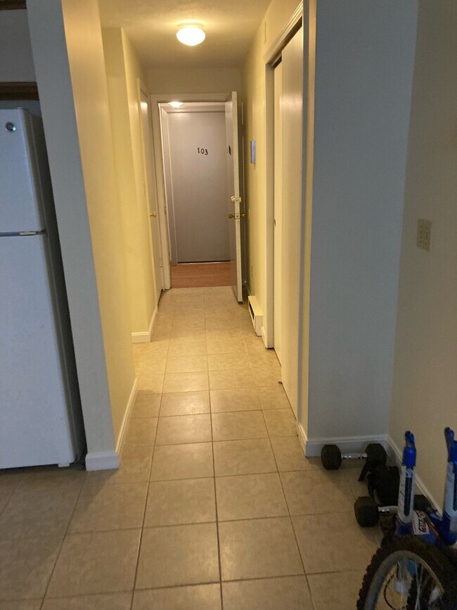 Photo - Toy Town Apartments Unidad 104A