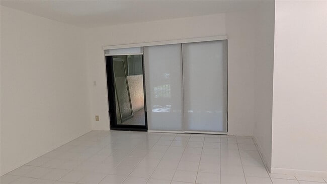 Photo - 2372 NW 39th Ave