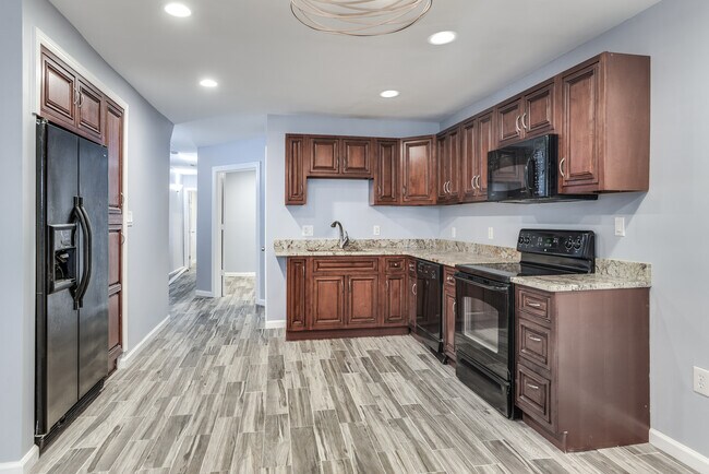 Photo - 1732 1st St NW Unit Apt B