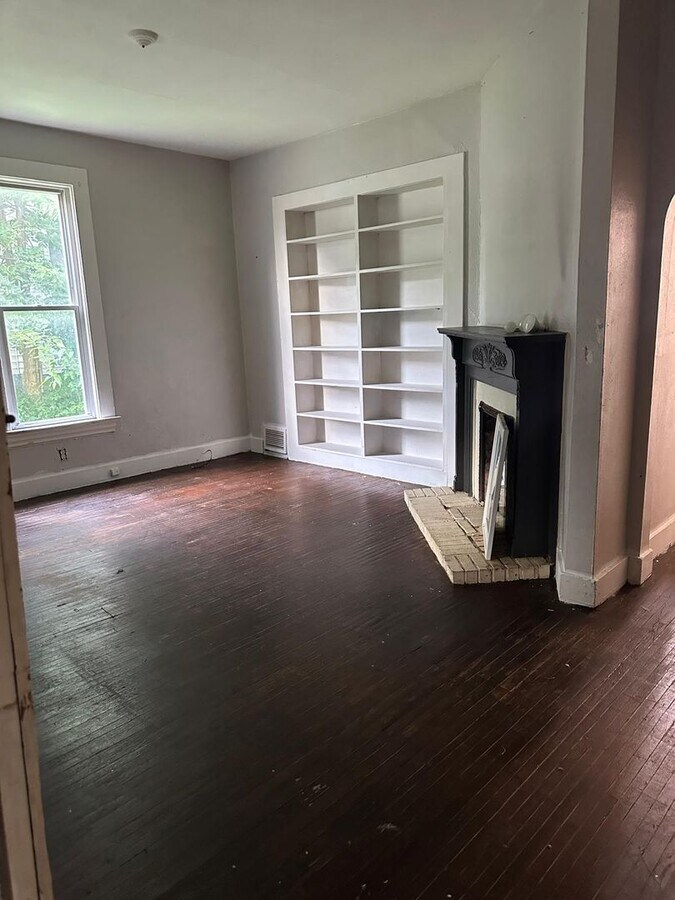 Pause - Pause Apartment Unit Down