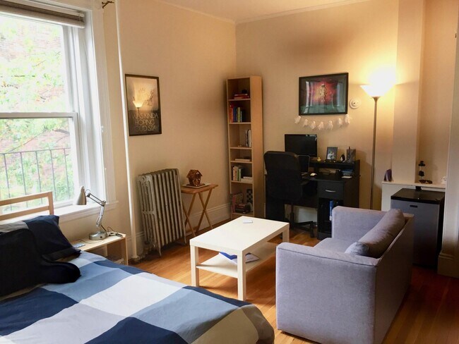 4 Symphony Rd Unit 3