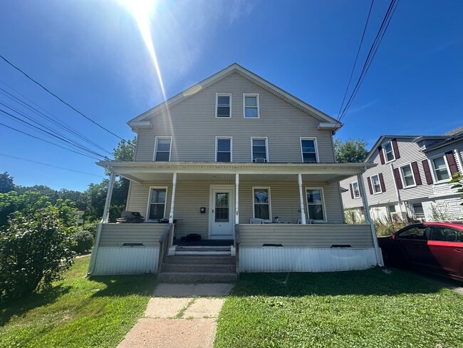 Building Photo - 10 Suffield St Rental