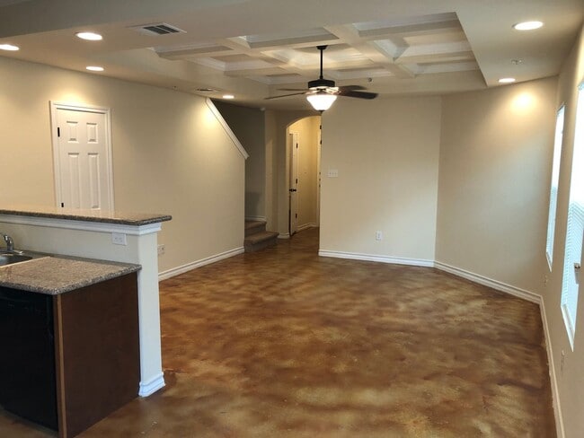 Photo - Town home for rent