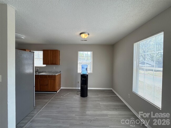 Photo - 333 E Todd Ln