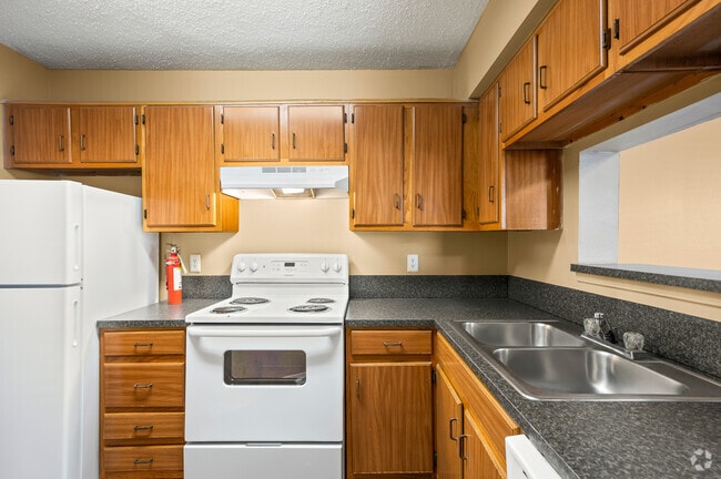 2BR, 1BA - 838SF Model 2
