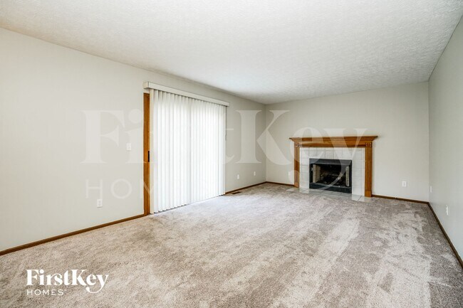 Photo - 5856 Oldenburgh Way