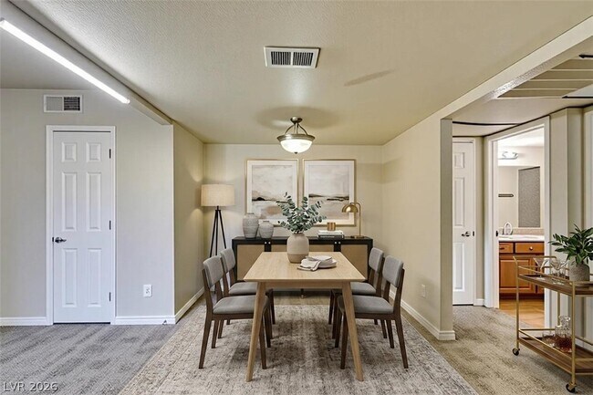 Photo - 4450 Sandy River Dr Unit 93