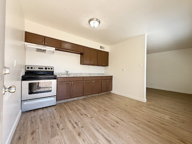 Photo - Fully Remodeled 2-Bedroom Townhome in Prim... Unit 4