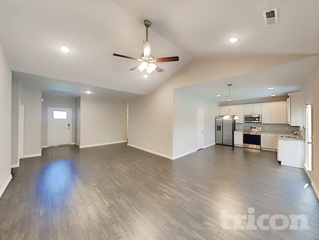 Photo - 1010 Cyril Dr