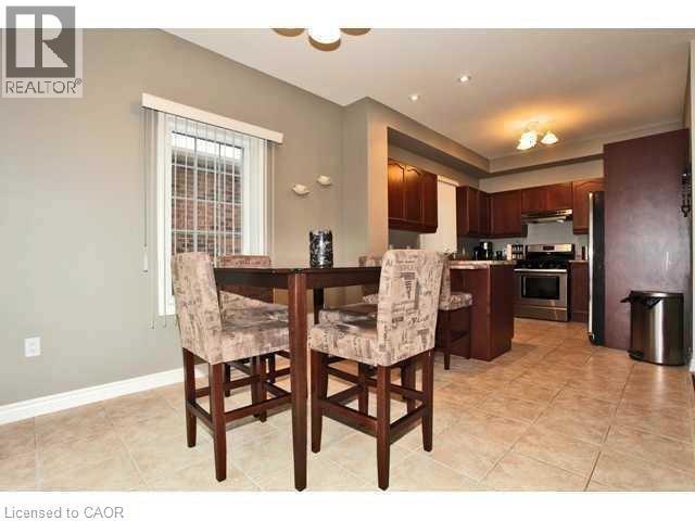 Photo - 1085 Harrogate Dr