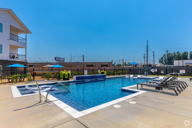 Resort-Style Pool