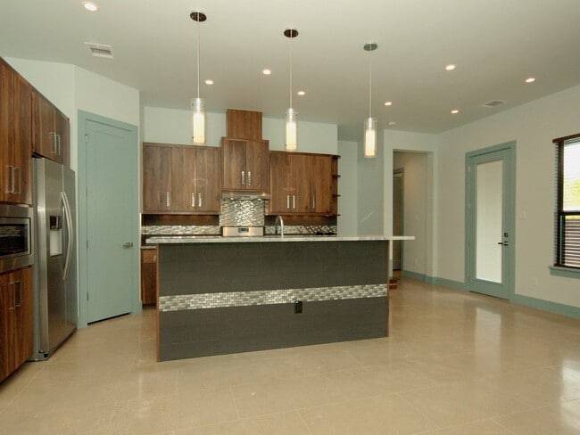 Photo - 306 Franklin Blvd Unit A