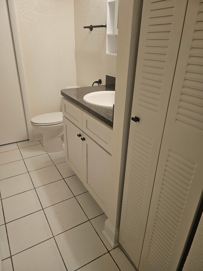 Bathroom - 387 S McMullen Booth Rd Unit 15