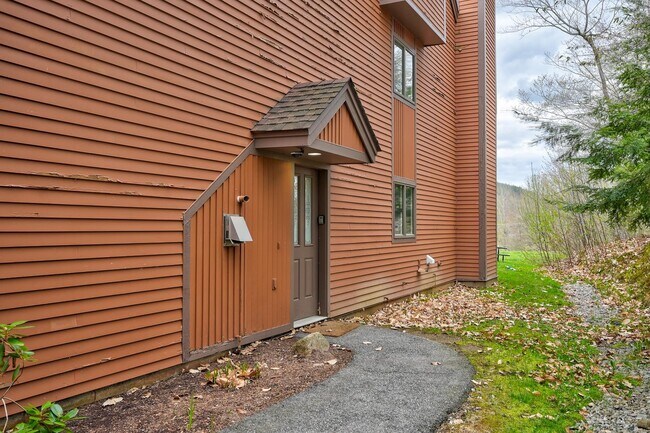 F37 Nordic Village Ln Unit F37