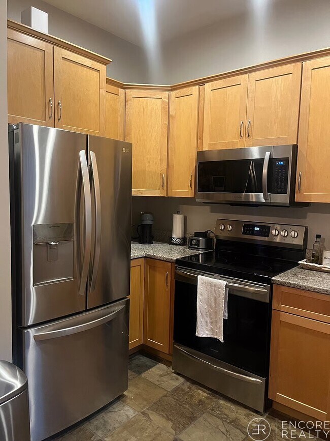 Photo - 142 High St Unit 2