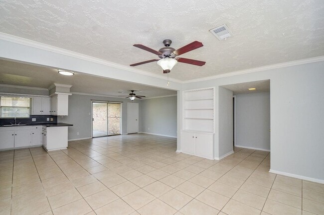 Photo - 8311 Springtime Ln Casa