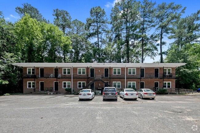 Building Photo - 210-18 Colonial Dr ~ Fayette Arms Rental